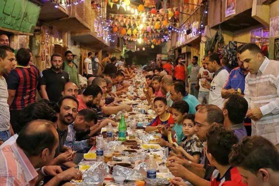Iftar tables in streets - Where to Experience Ramadan in Egypt: Cairo, Luxor, Hurghada & Beyond - Egypt Tours Group