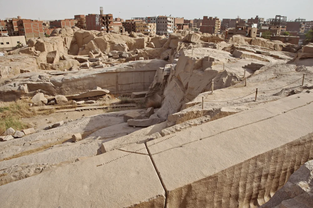 Crack on the Unfinished Obelisk