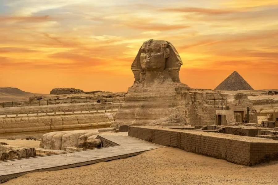 Giza Necropolis ( The Great Sphinx). Egypt Tours Group.