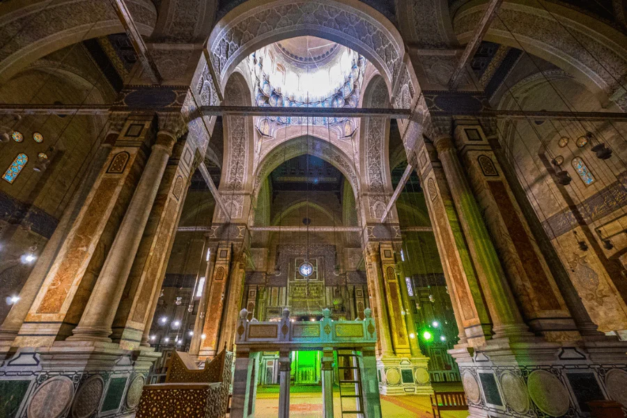 Interior architecture of Al Rifai Mosque