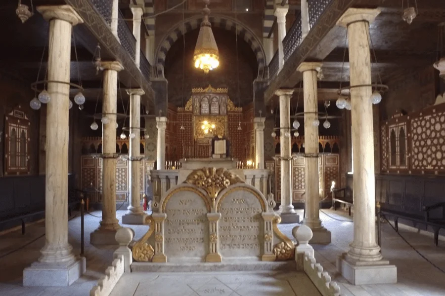 Architectural details of Ben Ezra Synagogue.