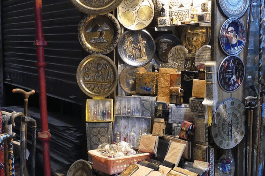 El Muizz Street antiques 