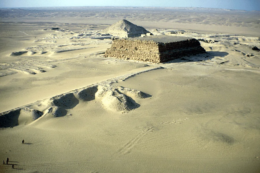 Baka's Unfinished Pyramid - Zawyet el-Aryan - Egypt Tours Group