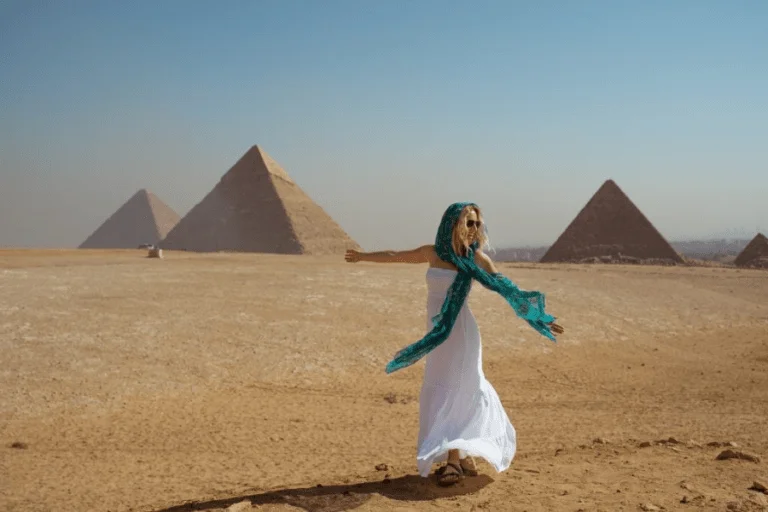 What to Wear in Egypt – Dress Code & Travel Outfit Tips