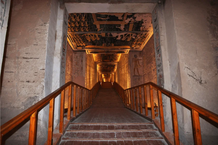 Explore the fascinating tombs of Egypt's pharaohs in the Valley of the Kings - 7 Days Cairo, Abu Simbel, Luxor & Bahariya Oasis Tour