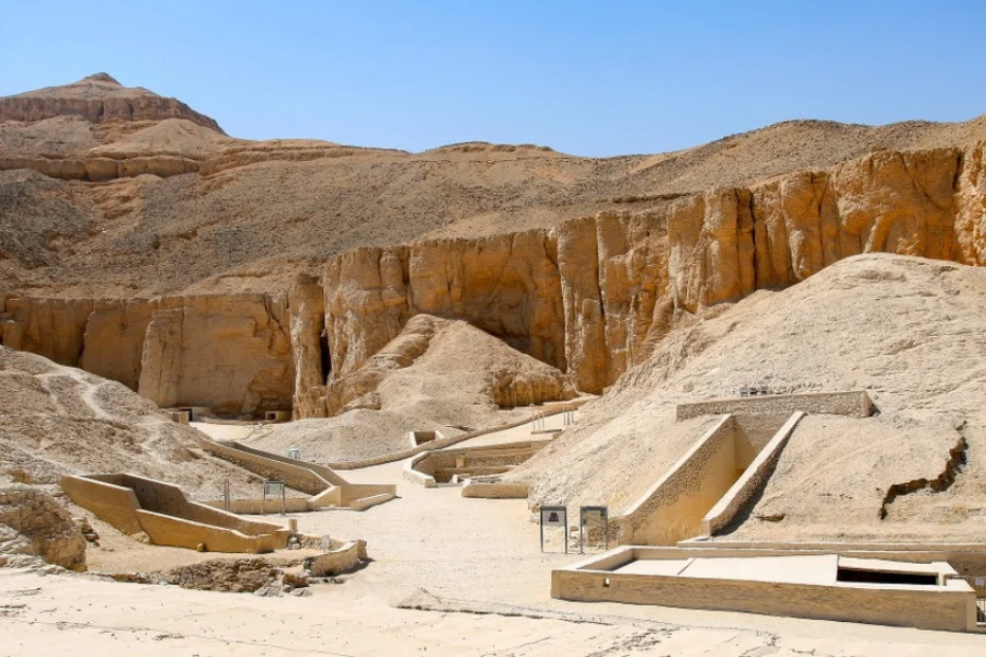 Entrance to the Valley of the Kings on a day trip from El Gouna to Luxor with Egypt Tours Group.