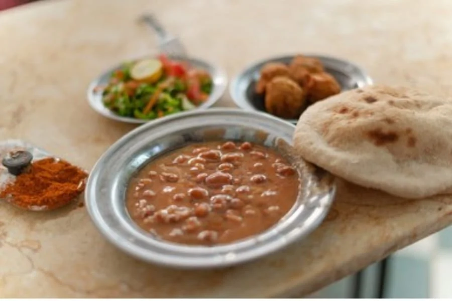 Popular Egyptian street food: taameya (falafel), hawawshi, shawarma – Egypt Tours Group