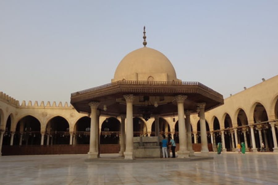 Amr Ibn Al-Aas Mosque at Cairo - Amr Ibn Al-Aas Mosque_The First and oldest mosque ever built in Africa - Egypt Tours Group