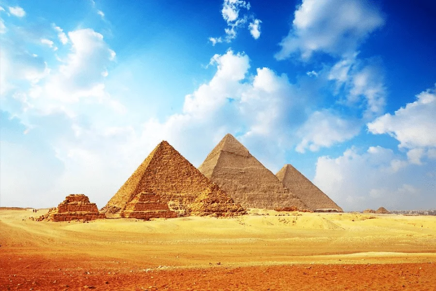 Pyramids of Giza – Wonders of Ancient Egypt - 7 Days Cairo, Luxor & Alexandria Honeymoon tour in Egypt