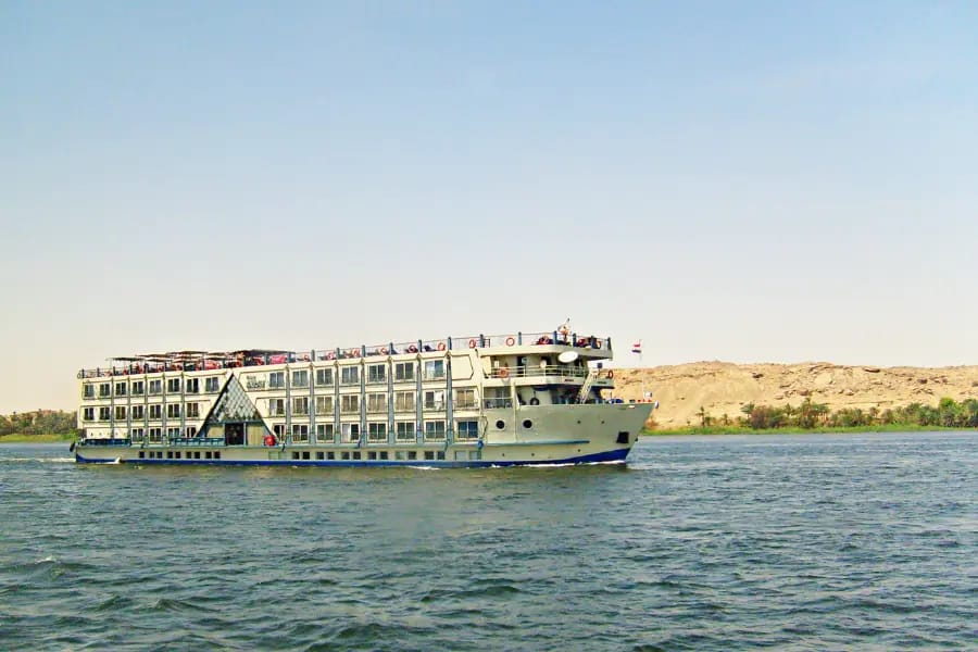 Why choose a 15 Day Egypt Tour Package - Nile Cruise sailing on the Nile