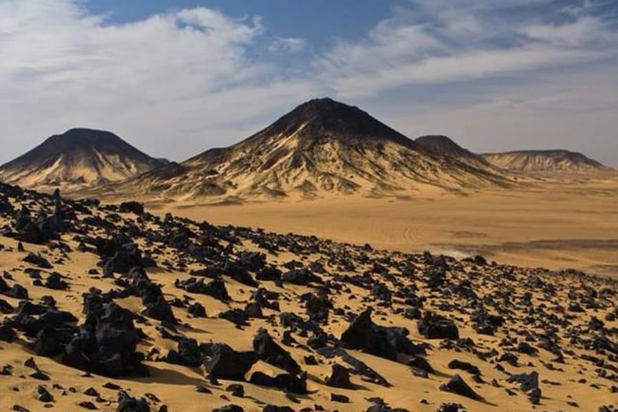 The Black Desert in Egypt – 10 Day Egypt Tour Packages