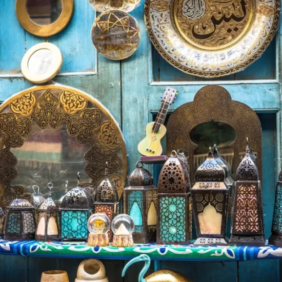 Traditional antiques in Khan El Khalili market