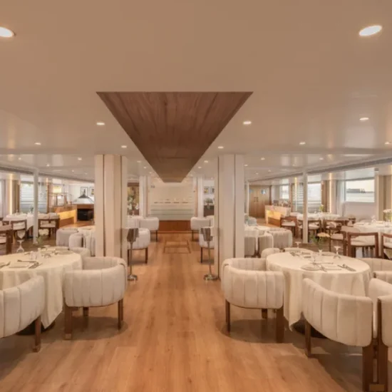 Sonesta Star Goddess Nile Cruise restaurant and dining area